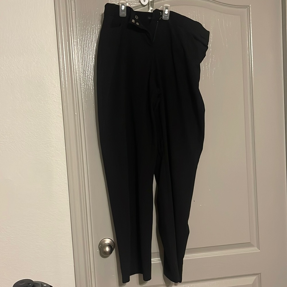 Black dress pants made by Worthington